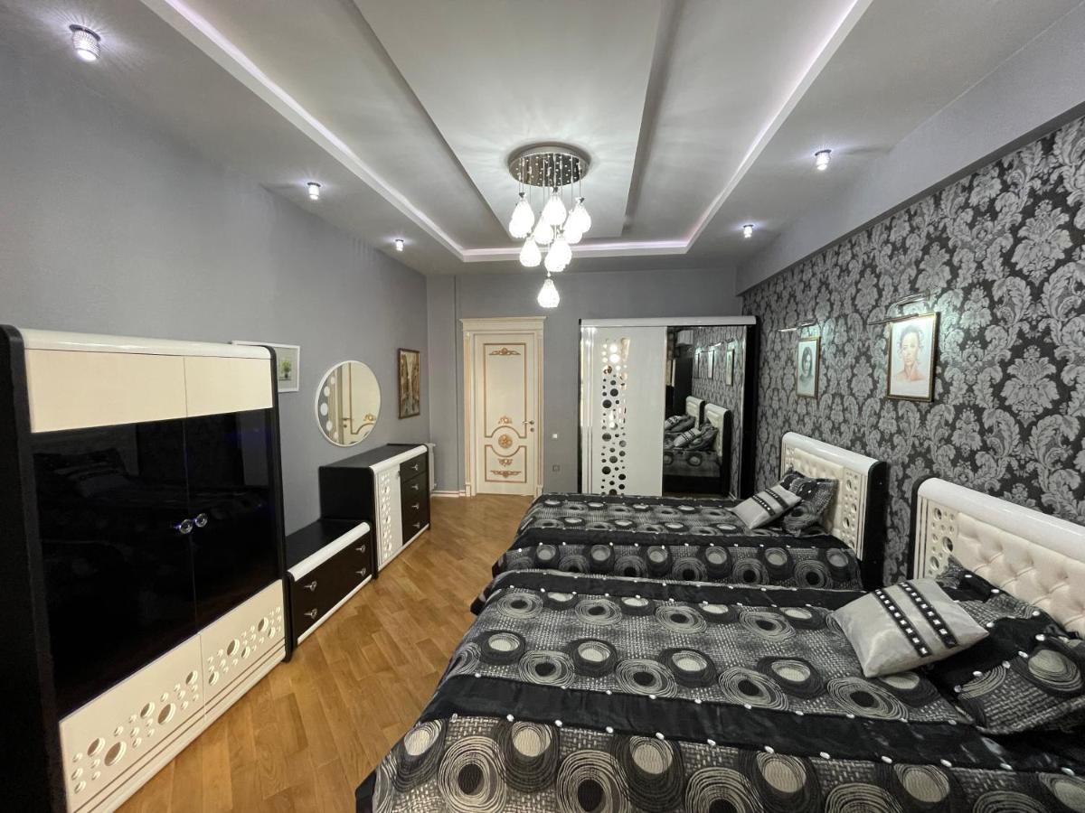 Park Azure Louvre Apartment Баку Экстерьер фото