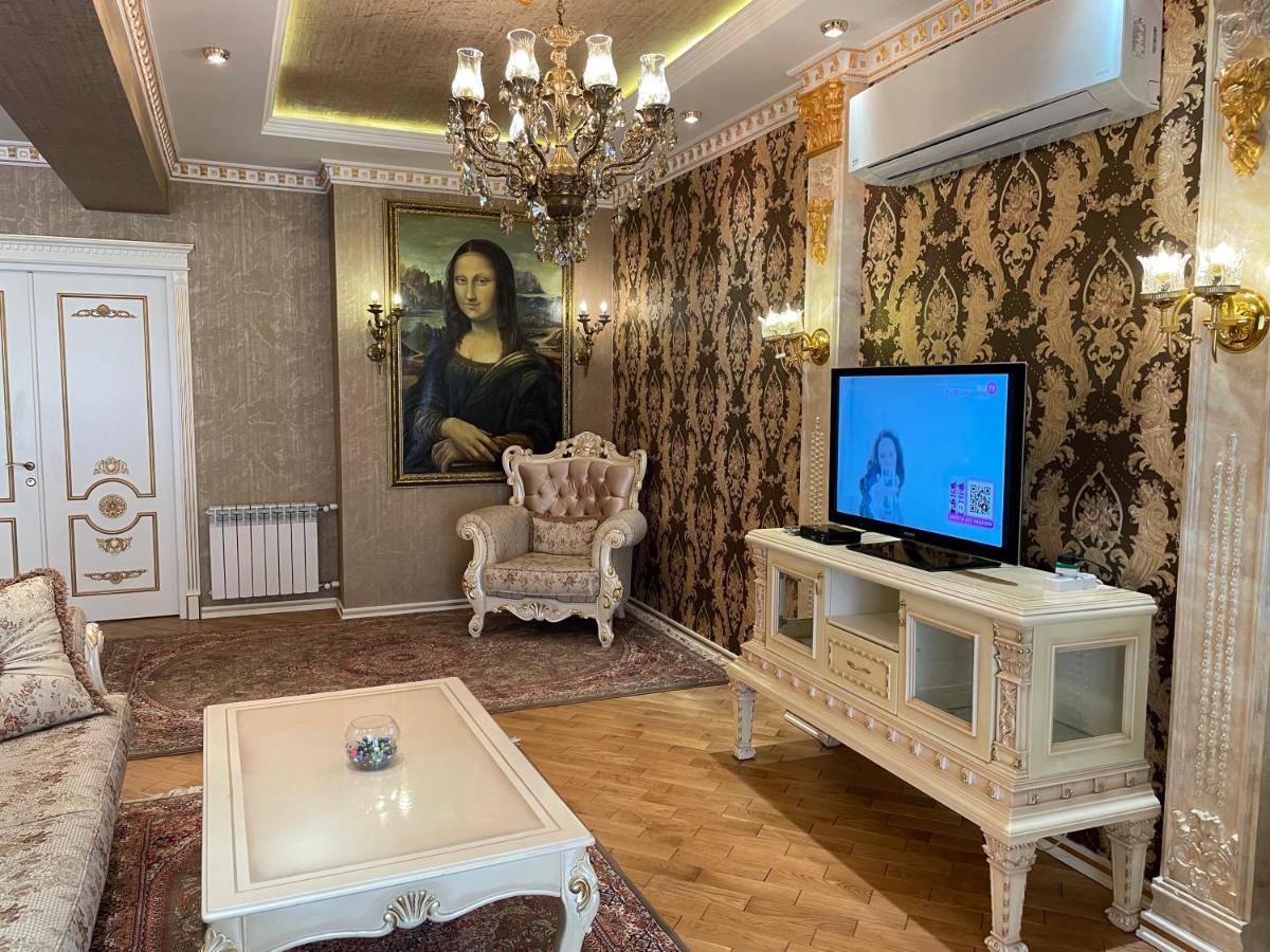 Park Azure Louvre Apartment Баку Экстерьер фото