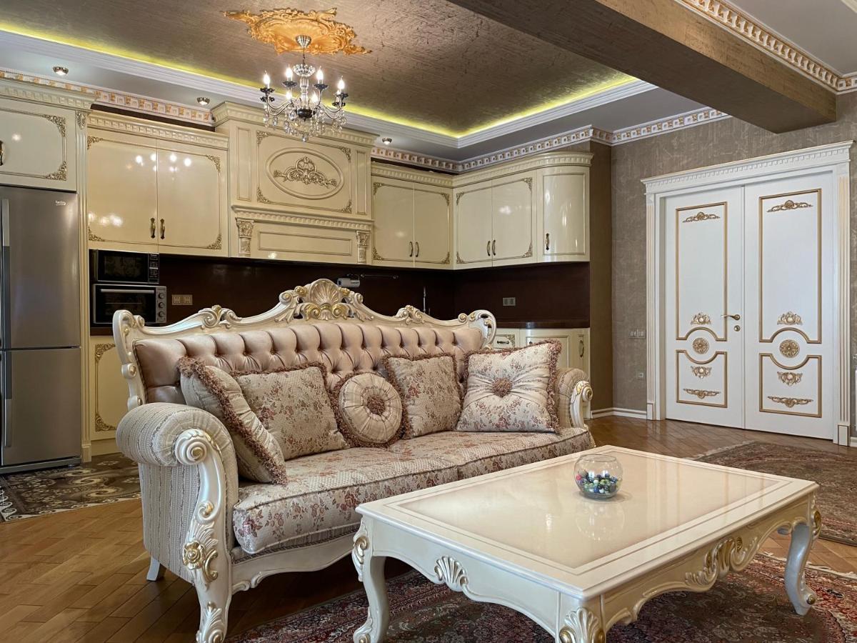 Park Azure Louvre Apartment Баку Экстерьер фото