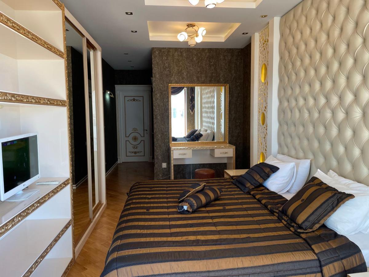 Park Azure Louvre Apartment Баку Экстерьер фото